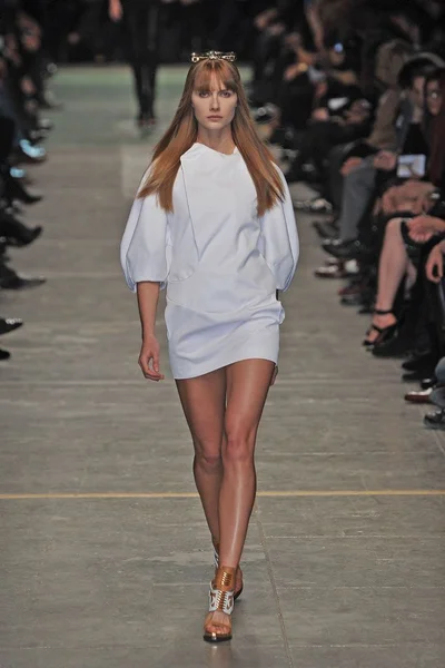 Look 26
